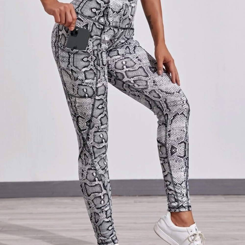 SHEIN snakeskin print workout leggings with pocket